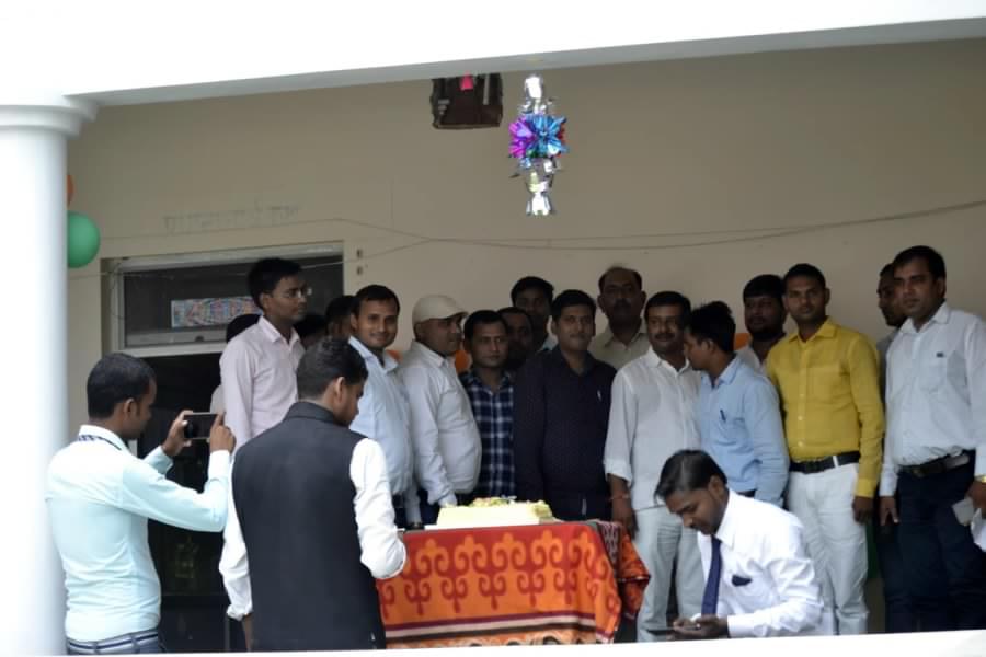Shri Kashi Chandradev Polytechnic Azamgarh Teacher's Day Celebration photo 10